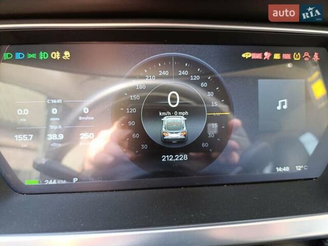 Серый Тесла Модель С, объемом двигателя 0 л и пробегом 217 тыс. км за 11900 $, фото 18 на Automoto.ua