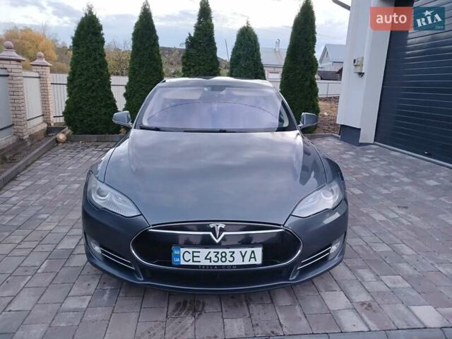 Тесла Модель С 2013 в Кицмане на Automoto.ua Серый Тесла Модель С, объемом двигателя 0 л и пробегом 318 тыс. км за 16300 $, фото 2 на Automoto.ua