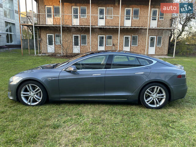 Сірий Тесла Модель С, об'ємом двигуна 0 л та пробігом 123 тис. км за 10700 $, фото 8 на Automoto.ua