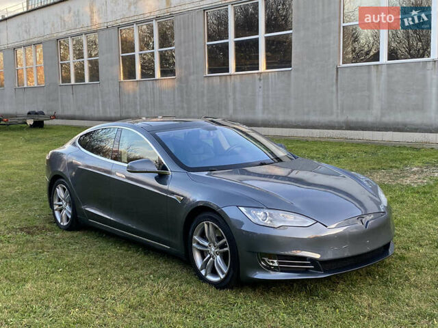 Сірий Тесла Модель С, об'ємом двигуна 0 л та пробігом 123 тис. км за 10700 $, фото 3 на Automoto.ua