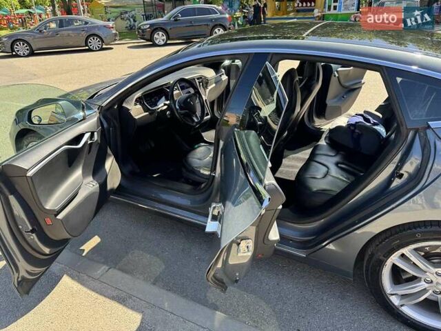 Сірий Тесла Модель С, об'ємом двигуна 0 л та пробігом 285 тис. км за 11500 $, фото 8 на Automoto.ua