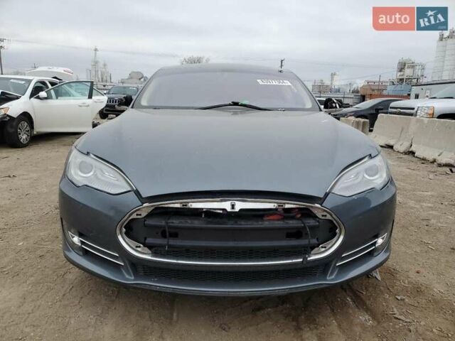 Серый Тесла Модель С, объемом двигателя 0 л и пробегом 149 тыс. км за 2900 $, фото 1 на Automoto.ua
