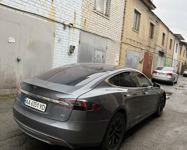 Сірий Тесла Модель С, об'ємом двигуна 0 л та пробігом 299 тис. км за 12500 $, фото 12 на Automoto.ua