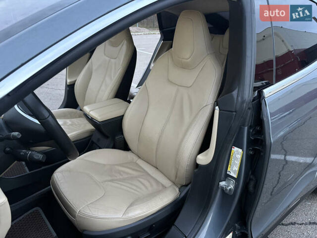 Сірий Тесла Модель С, об'ємом двигуна 0 л та пробігом 230 тис. км за 12500 $, фото 16 на Automoto.ua