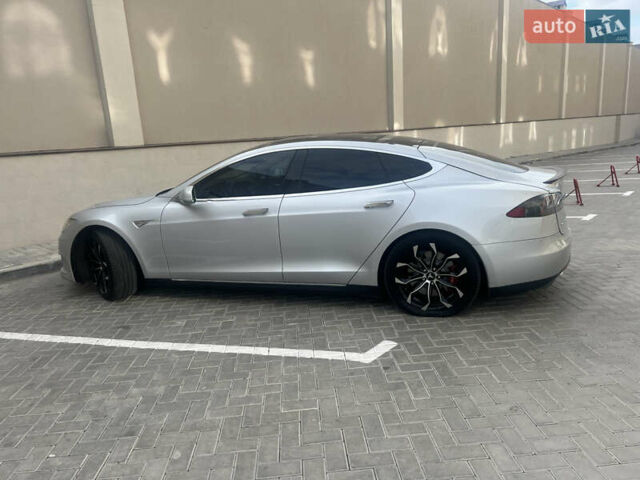 Сірий Тесла Модель С, об'ємом двигуна 0 л та пробігом 132 тис. км за 12800 $, фото 3 на Automoto.ua
