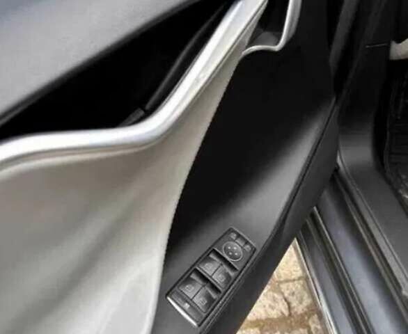 Сірий Тесла Модель С, об'ємом двигуна 0 л та пробігом 97 тис. км за 13950 $, фото 3 на Automoto.ua