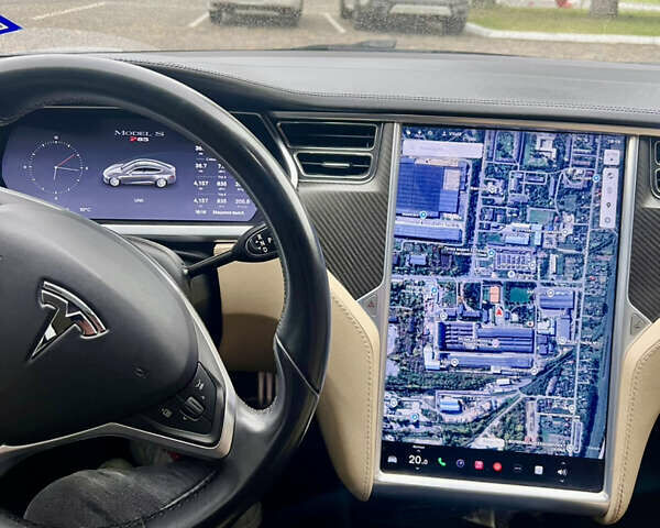 Серый Тесла Модель С, объемом двигателя 0 л и пробегом 234 тыс. км за 12500 $, фото 13 на Automoto.ua