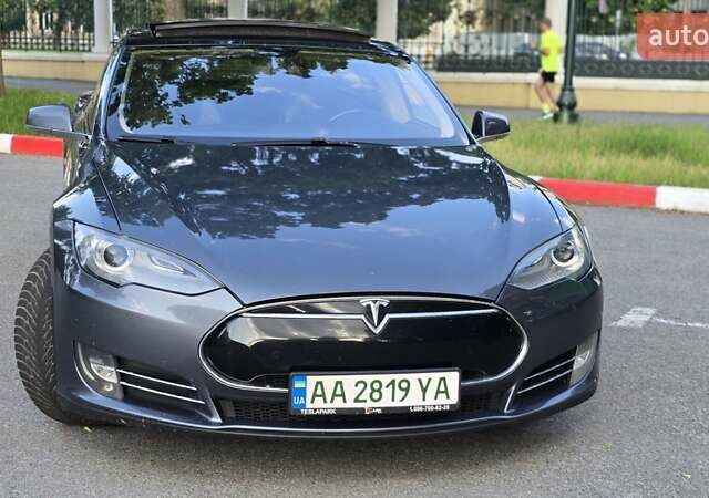 Сірий Тесла Модель С, об'ємом двигуна 0 л та пробігом 216 тис. км за 13500 $, фото 7 на Automoto.ua