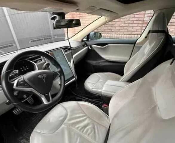 Сірий Тесла Модель С, об'ємом двигуна 0 л та пробігом 97 тис. км за 13950 $, фото 4 на Automoto.ua
