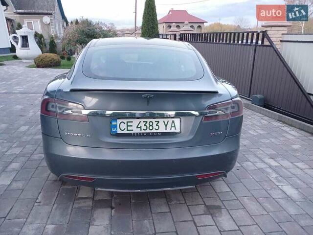 Тесла Модель С 2013 в Кицмане на Automoto.ua Серый Тесла Модель С, объемом двигателя 0 л и пробегом 318 тыс. км за 16300 $, фото 8 на Automoto.ua