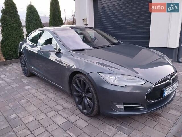 Тесла Модель С 2013 в Кицмане на Automoto.ua Серый Тесла Модель С, объемом двигателя 0 л и пробегом 318 тыс. км за 16300 $, фото 1 на Automoto.ua