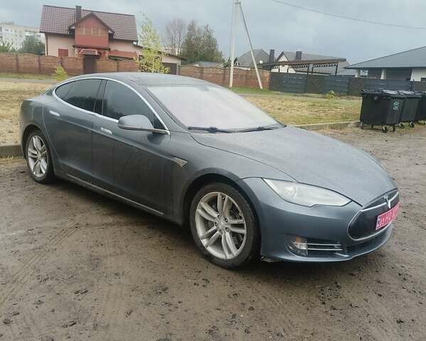 Сірий Тесла Модель С, об'ємом двигуна 0 л та пробігом 219 тис. км за 9500 $, фото 4 на Automoto.ua
