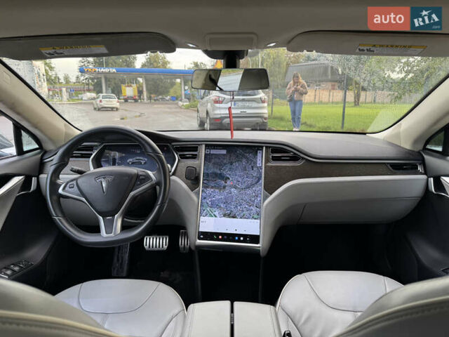 Серый Тесла Модель С, объемом двигателя 0 л и пробегом 242 тыс. км за 10999 $, фото 22 на Automoto.ua