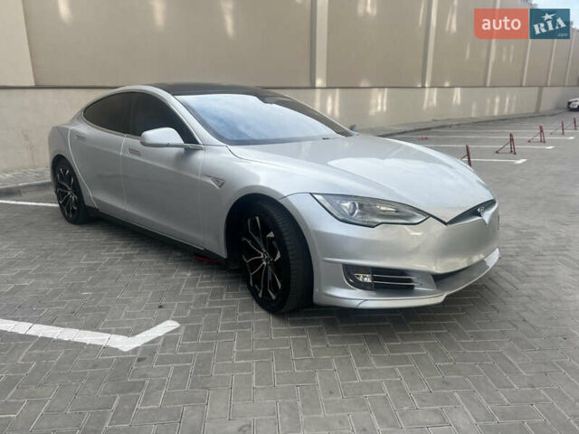 Сірий Тесла Модель С, об'ємом двигуна 0 л та пробігом 132 тис. км за 12800 $, фото 7 на Automoto.ua