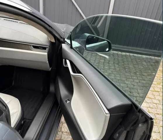 Сірий Тесла Модель С, об'ємом двигуна 0 л та пробігом 97 тис. км за 13563 $, фото 12 на Automoto.ua