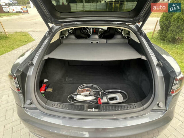 Серый Тесла Модель С, объемом двигателя 0 л и пробегом 120 тыс. км за 15300 $, фото 6 на Automoto.ua