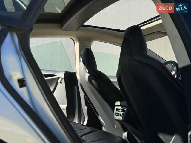 Сірий Тесла Модель С, об'ємом двигуна 0 л та пробігом 220 тис. км за 12200 $, фото 26 на Automoto.ua