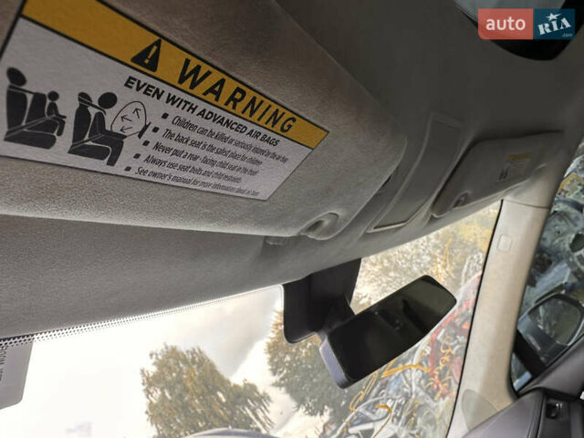 Серый Тесла Модель С, объемом двигателя 0 л и пробегом 128 тыс. км за 5500 $, фото 16 на Automoto.ua