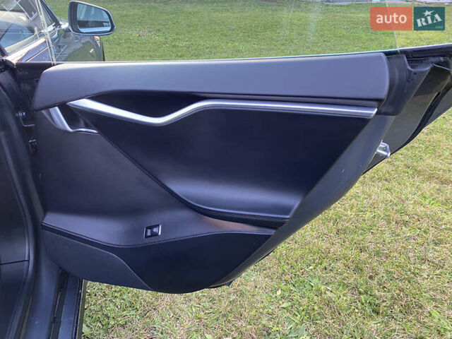 Сірий Тесла Модель С, об'ємом двигуна 0 л та пробігом 123 тис. км за 10700 $, фото 23 на Automoto.ua