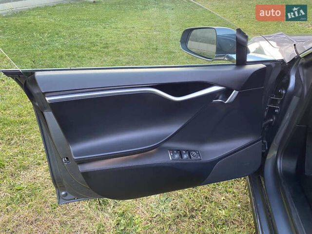 Сірий Тесла Модель С, об'ємом двигуна 0 л та пробігом 123 тис. км за 10700 $, фото 15 на Automoto.ua