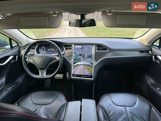 Серый Тесла Модель С, объемом двигателя 0 л и пробегом 198 тыс. км за 13700 $, фото 31 на Automoto.ua