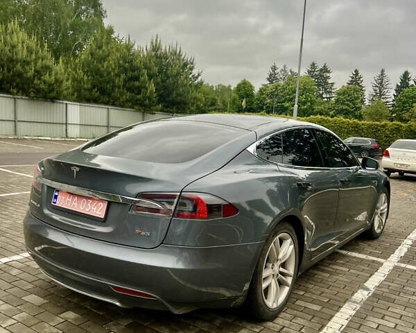 Серый Тесла Модель С, объемом двигателя 0 л и пробегом 234 тыс. км за 12500 $, фото 3 на Automoto.ua