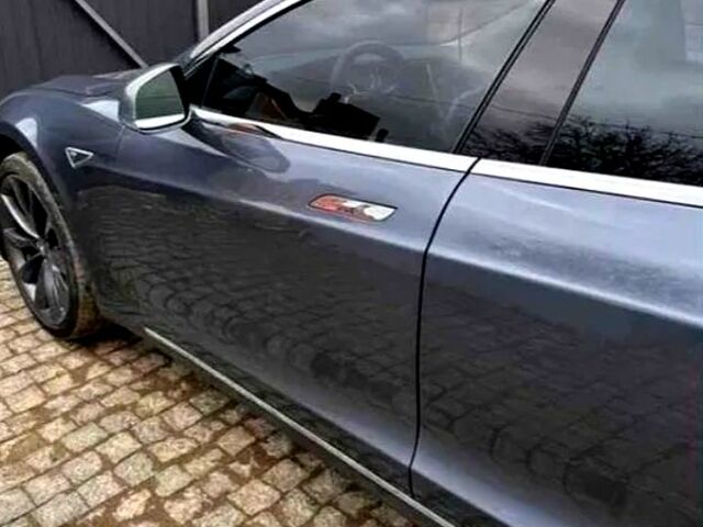 Серый Тесла Модель С, объемом двигателя 0.35 л и пробегом 98 тыс. км за 13900 $, фото 8 на Automoto.ua