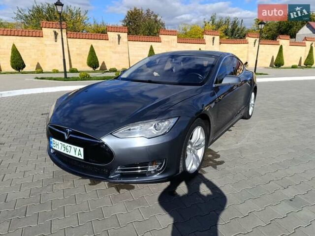 Серый Тесла Модель С, объемом двигателя 0 л и пробегом 217 тыс. км за 11900 $, фото 4 на Automoto.ua
