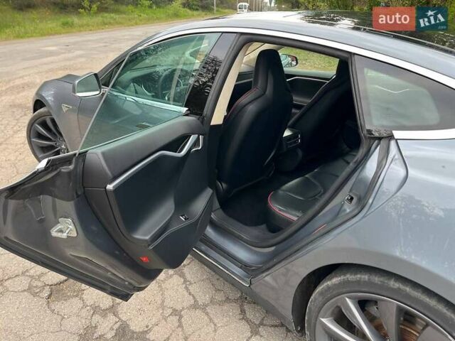 Сірий Тесла Модель С, об'ємом двигуна 0 л та пробігом 191 тис. км за 14900 $, фото 12 на Automoto.ua
