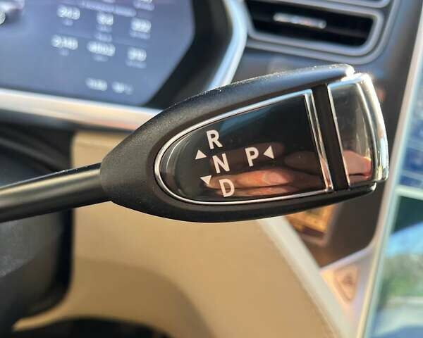 Сірий Тесла Модель С, об'ємом двигуна 0 л та пробігом 123 тис. км за 13500 $, фото 14 на Automoto.ua