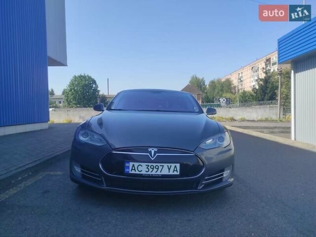 Серый Тесла Модель С, объемом двигателя 0 л и пробегом 238 тыс. км за 15500 $, фото 1 на Automoto.ua