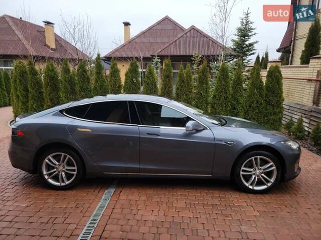 Серый Тесла Модель С, объемом двигателя 0 л и пробегом 244 тыс. км за 13800 $, фото 24 на Automoto.ua