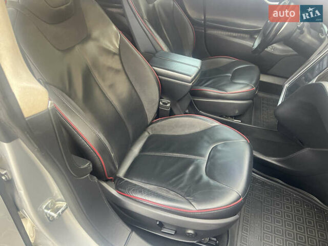 Сірий Тесла Модель С, об'ємом двигуна 0 л та пробігом 132 тис. км за 12800 $, фото 16 на Automoto.ua