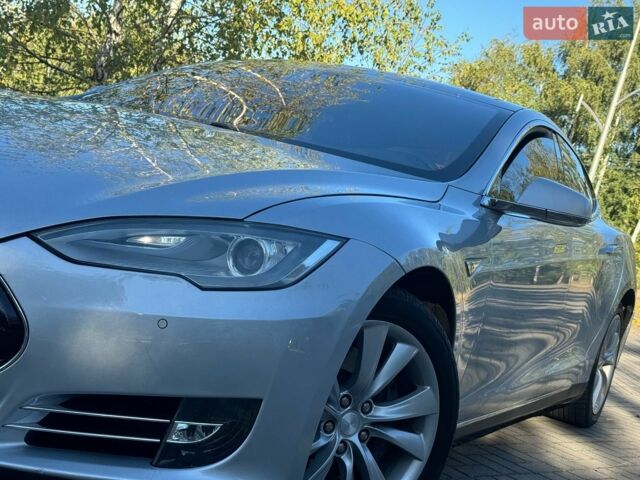 Сірий Тесла Модель С, об'ємом двигуна 0 л та пробігом 220 тис. км за 12850 $, фото 11 на Automoto.ua