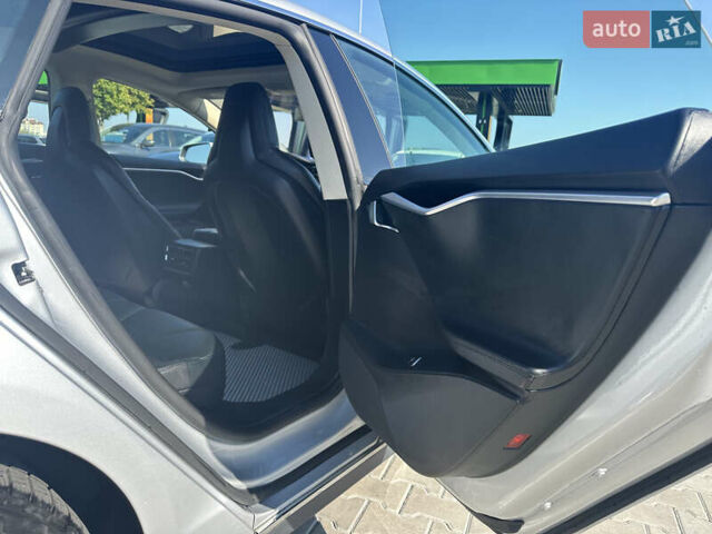 Серый Тесла Модель С, объемом двигателя 0 л и пробегом 141 тыс. км за 16800 $, фото 30 на Automoto.ua