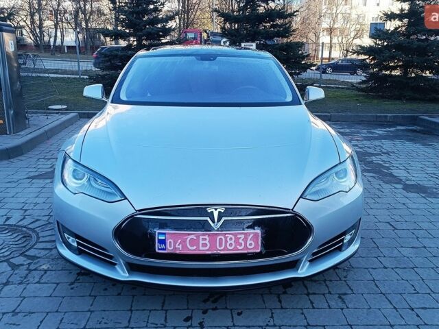 Сірий Тесла Модель С, об'ємом двигуна 0 л та пробігом 330 тис. км за 9999 $, фото 2 на Automoto.ua