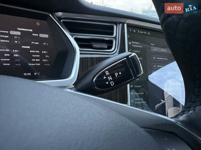 Сірий Тесла Модель С, об'ємом двигуна 0 л та пробігом 230 тис. км за 12500 $, фото 27 на Automoto.ua