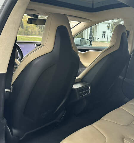 Серый Тесла Модель С, объемом двигателя 0 л и пробегом 329 тыс. км за 13400 $, фото 9 на Automoto.ua