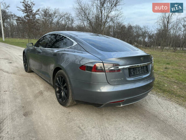 Серый Тесла Модель С, объемом двигателя 0 л и пробегом 198 тыс. км за 13700 $, фото 6 на Automoto.ua