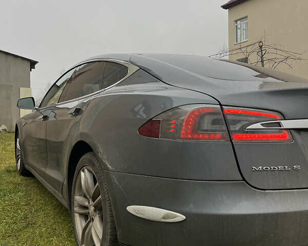 Серый Тесла Модель С, объемом двигателя 0 л и пробегом 204 тыс. км за 11700 $, фото 6 на Automoto.ua