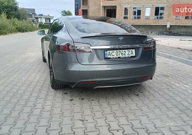 Серый Тесла Модель С, объемом двигателя 0 л и пробегом 250 тыс. км за 13900 $, фото 6 на Automoto.ua