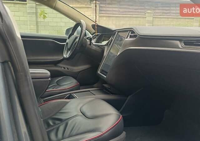 Серый Тесла Модель С, объемом двигателя 0 л и пробегом 250 тыс. км за 13900 $, фото 15 на Automoto.ua