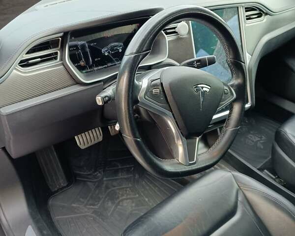 Серый Тесла Модель С, объемом двигателя 0 л и пробегом 253 тыс. км за 14800 $, фото 14 на Automoto.ua
