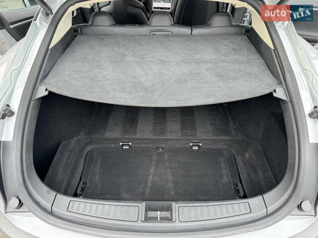 Серый Тесла Модель С, объемом двигателя 0 л и пробегом 275 тыс. км за 12500 $, фото 32 на Automoto.ua