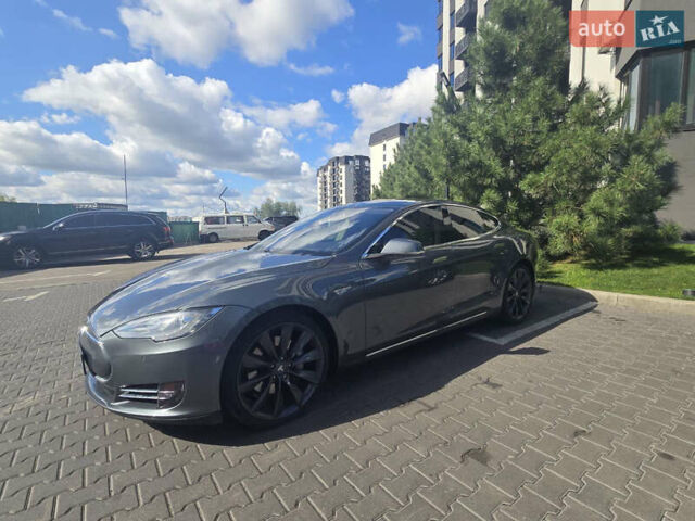 Серый Тесла Модель С, объемом двигателя 0 л и пробегом 115 тыс. км за 15000 $, фото 11 на Automoto.ua