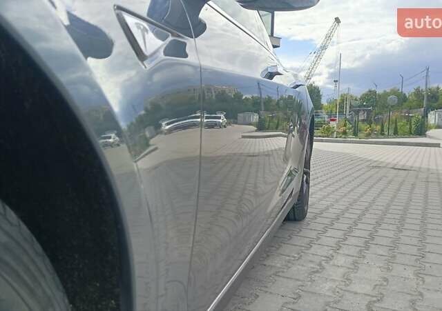 Серый Тесла Модель С, объемом двигателя 0 л и пробегом 250 тыс. км за 13900 $, фото 11 на Automoto.ua