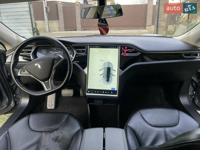 Сірий Тесла Модель С, об'ємом двигуна 0 л та пробігом 172 тис. км за 13500 $, фото 14 на Automoto.ua
