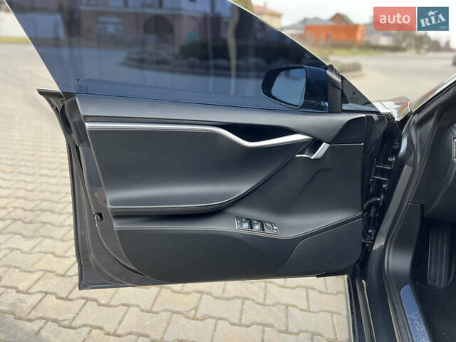 Сірий Тесла Модель С, об'ємом двигуна 0 л та пробігом 76 тис. км за 15500 $, фото 15 на Automoto.ua