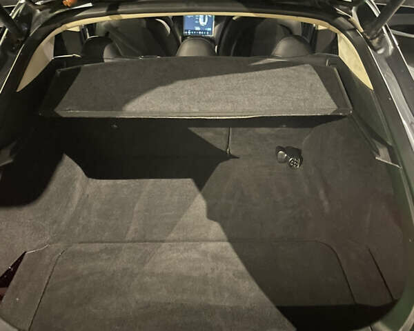 Серый Тесла Модель С, объемом двигателя 0 л и пробегом 170 тыс. км за 11999 $, фото 11 на Automoto.ua