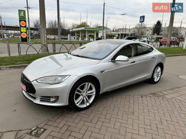 Серый Тесла Модель С, объемом двигателя 0 л и пробегом 275 тыс. км за 12500 $, фото 6 на Automoto.ua
